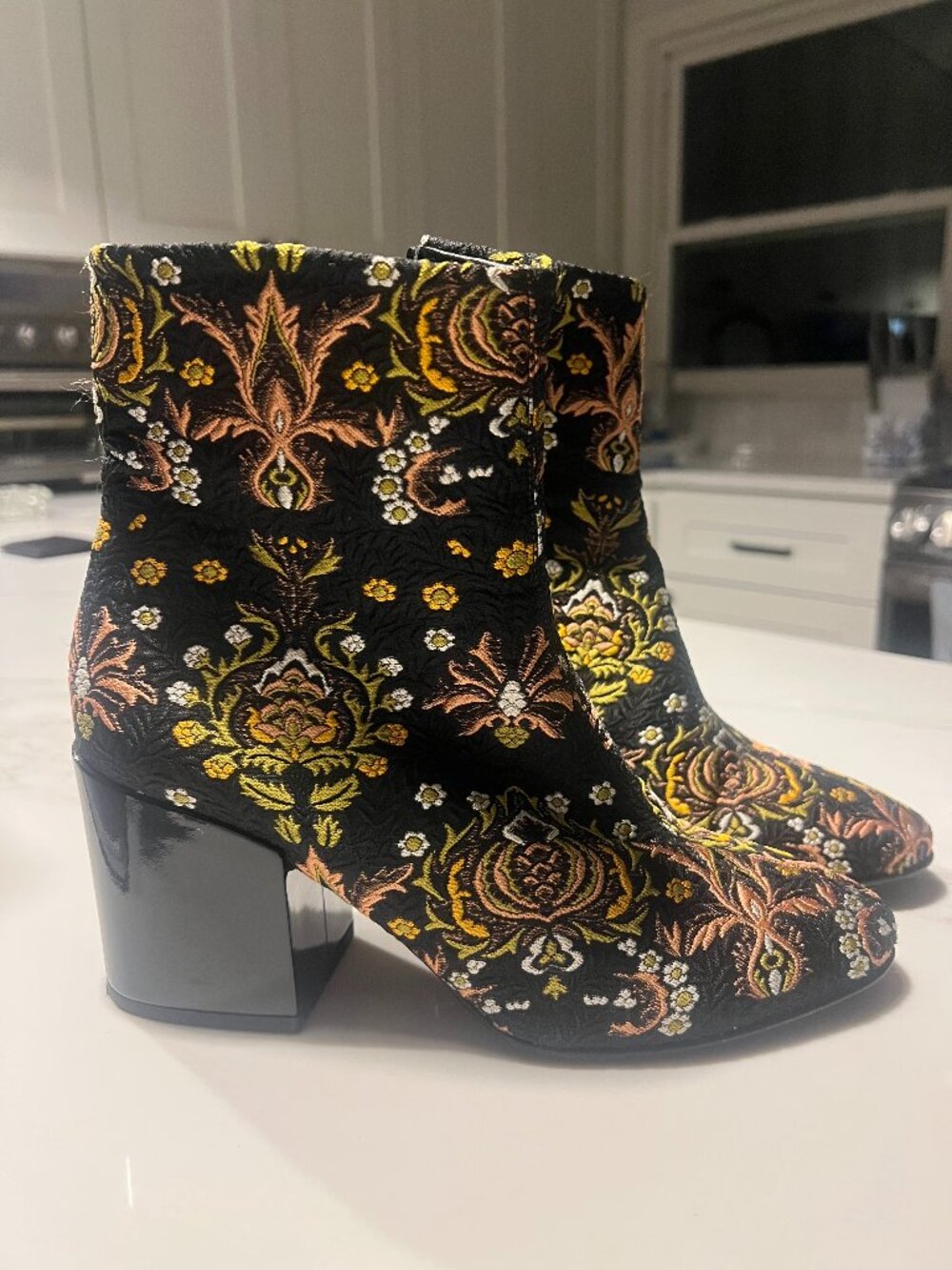 Dries Van Noten Floral Print Embroidered Accent Boots – Women’s EU 39